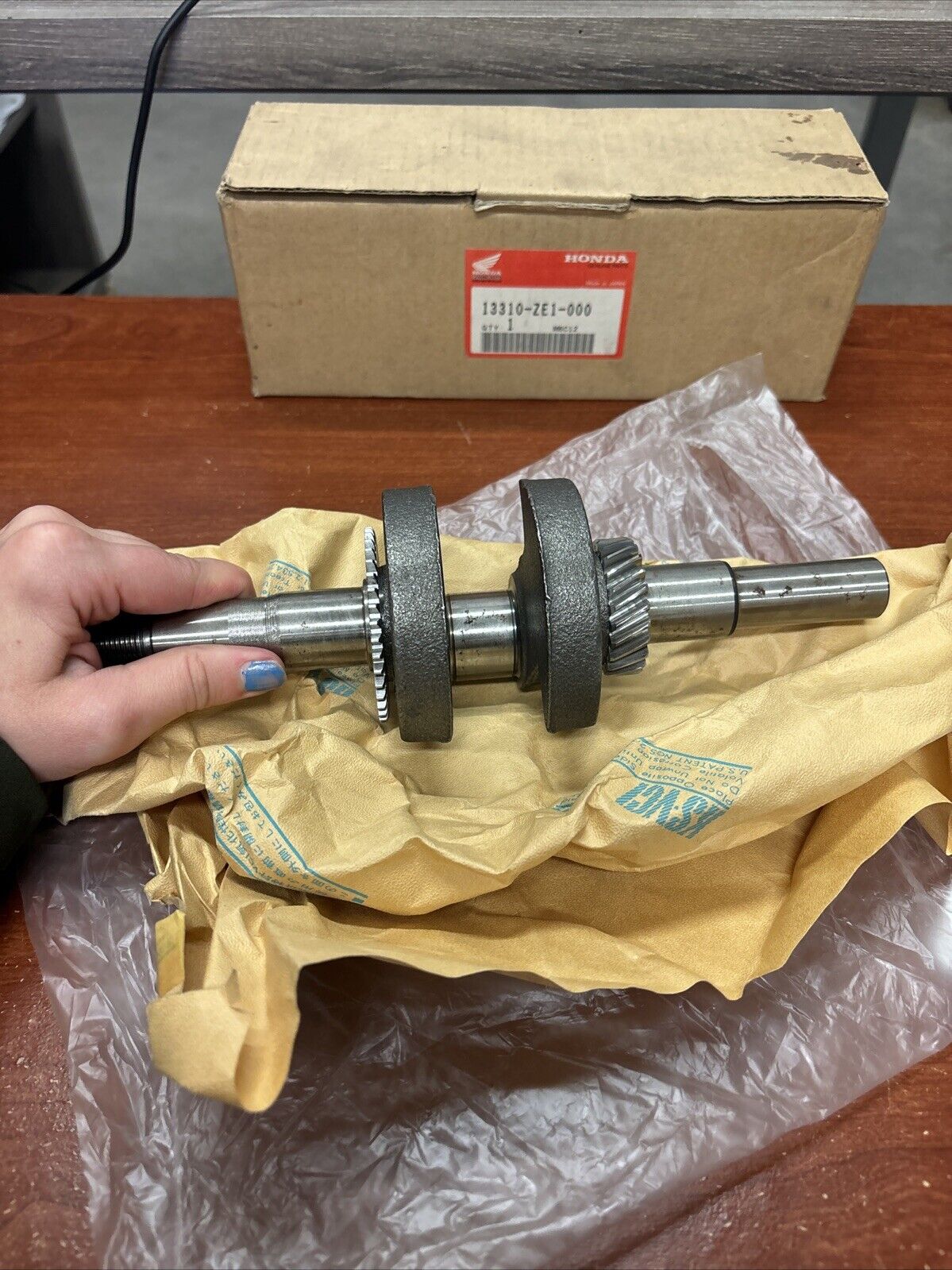 NOS Honda GX140 GX160 HS55 HS621 CRANKSHAFT S-TYPE (20MM) 13310-ZE1-000 SUB H175