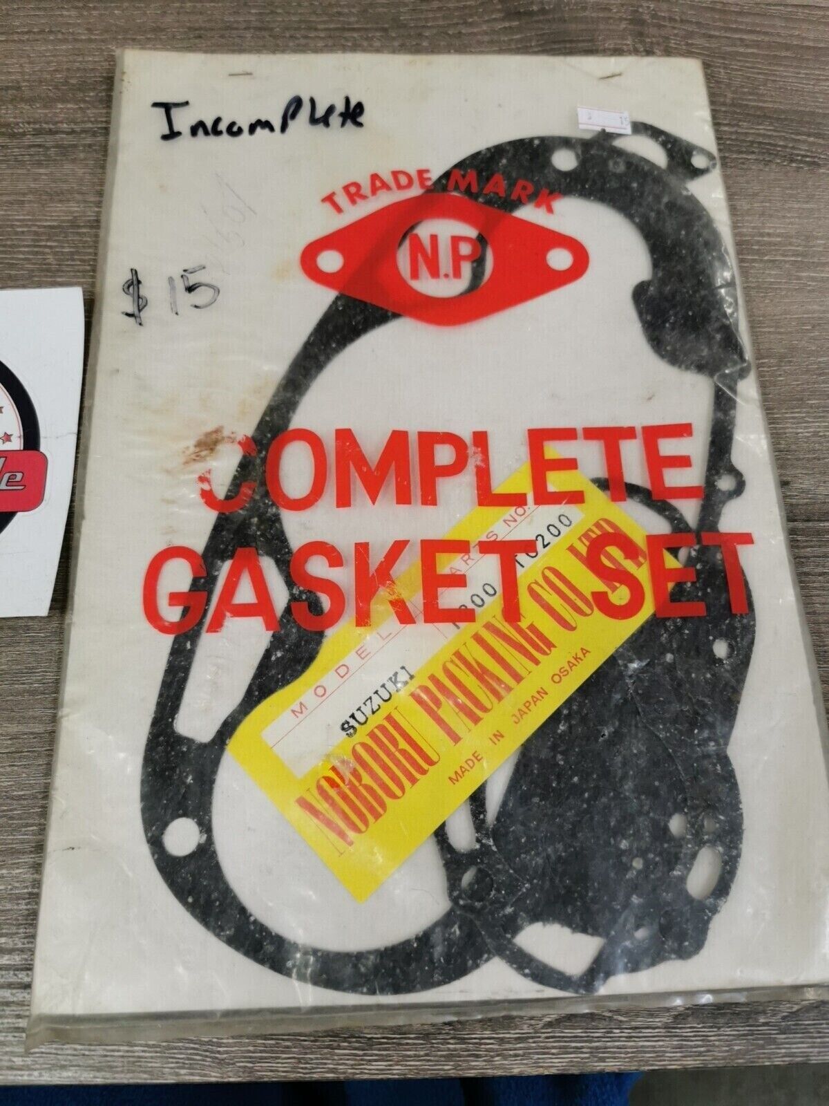 NOS NP SUZUKI T200 INCOMPLETE GASKET SET J28