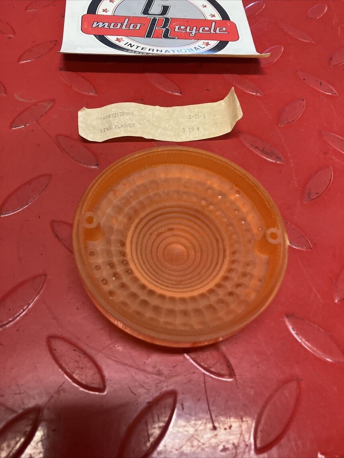 NOS YAMAHA TURN SIGNAL FLASHER LENS 1A0-83312-K0-00 SUB BY 341-83312-70-00 Y60