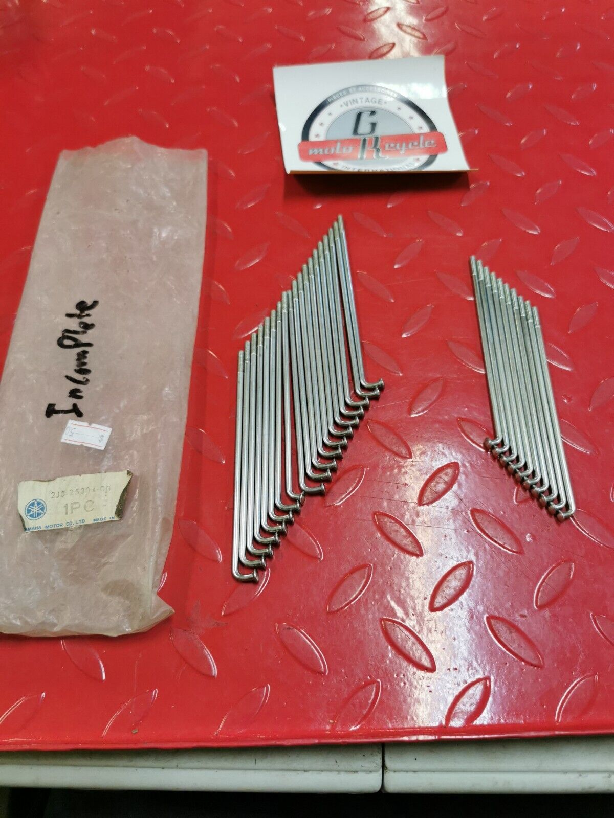 NOS Yamaha RT100 DT100 R125 SPOKE SET INCOMPLETE 538-25304-10-00 Y25