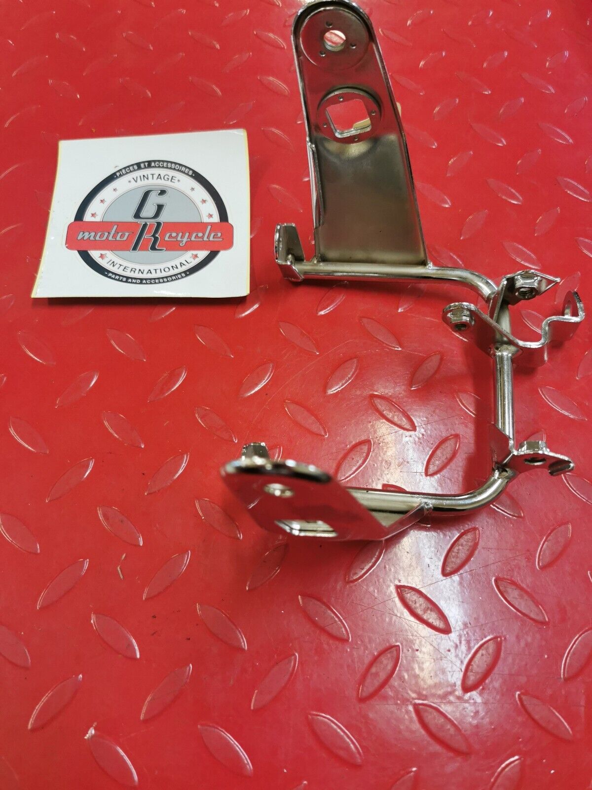 NOS YAMAHA XV500 1983 STAY HEADLIGHT 22U-23174-01 Y28