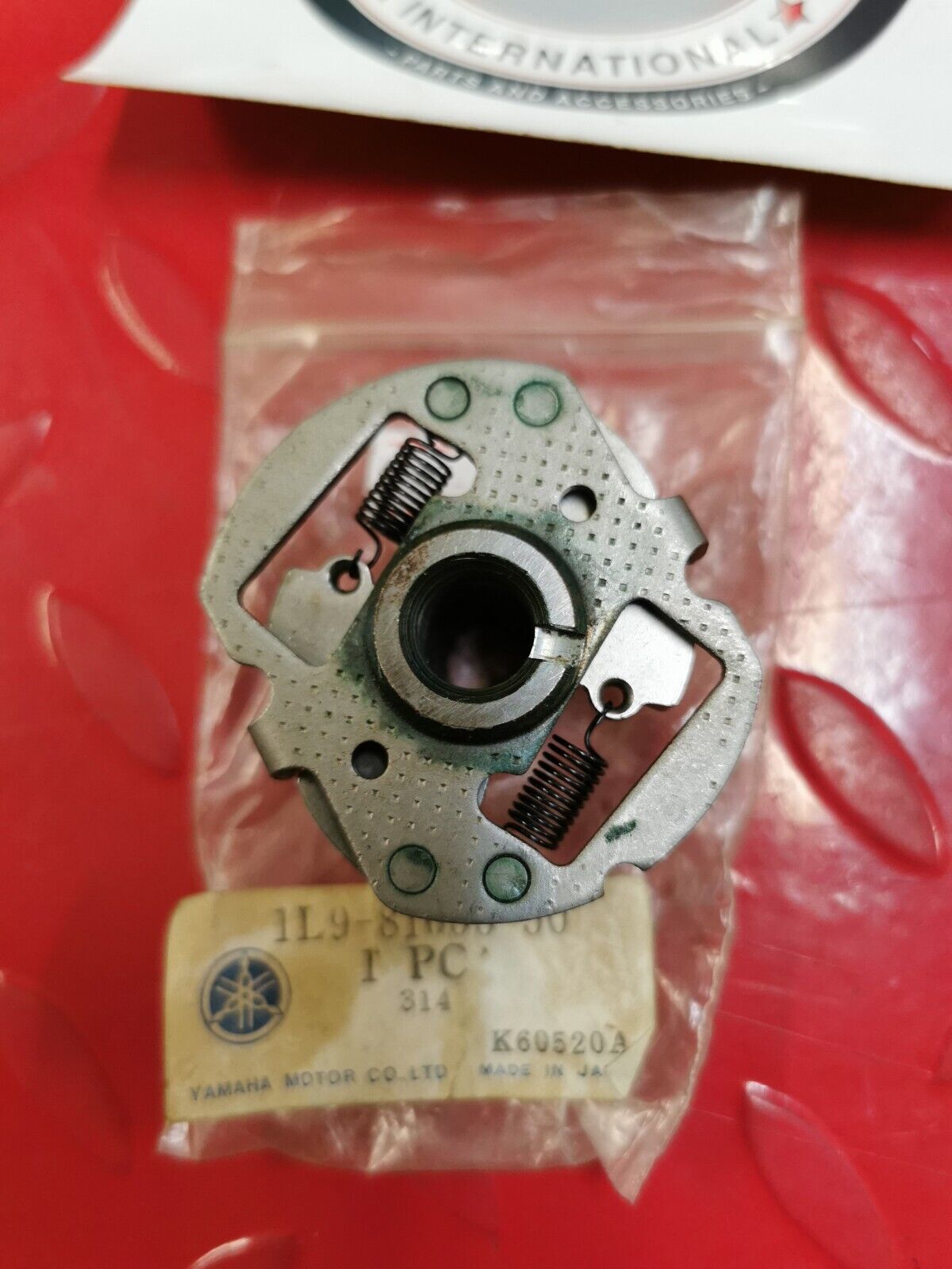 NOS Yamaha XS250 XS360 XS400 GOVERNOR ASSY 1L9-81653-50-00 Y19