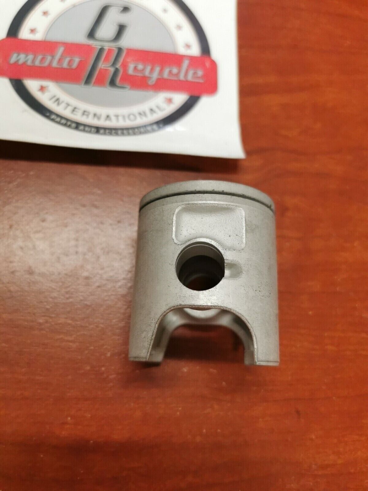 NOS Yamaha YZ80 PISTON 4ES-11631-01-D0 Y86