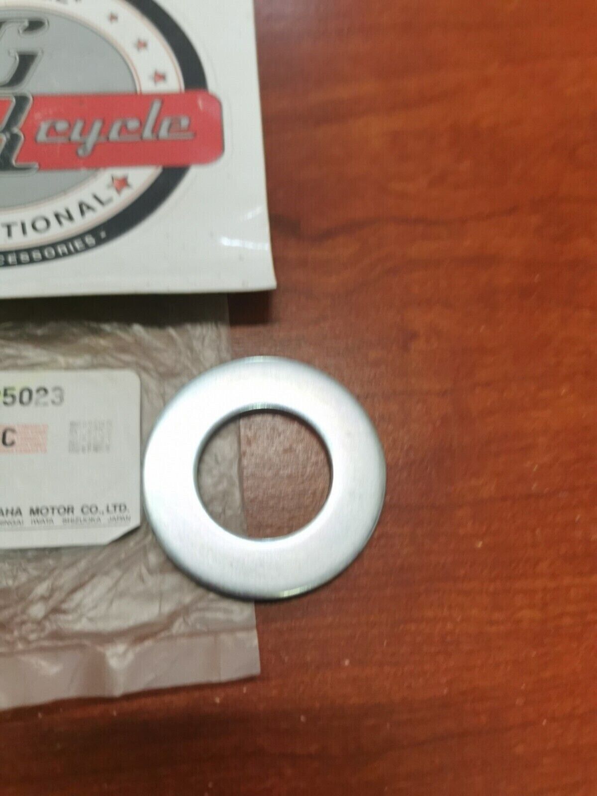 NOS Yamaha YXM700 YXF85 YXZ1000 PLATE WASHER 90201-25023-00 Y81