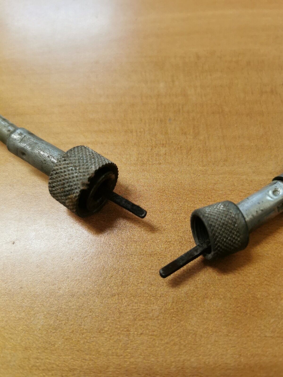 NOS YAMAHA TACHOMETER CABLE 256-83560-00-00 Superseded by 3T2-83560-00-00 Y38