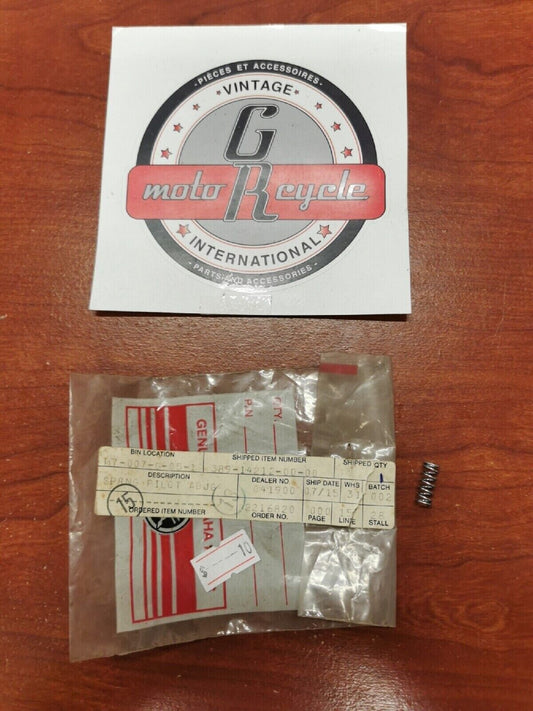NOS Yamaha RD200 RD125 CARBURETOR PILOT ADJUSTING SPRING 389-14212-00-00 Y69