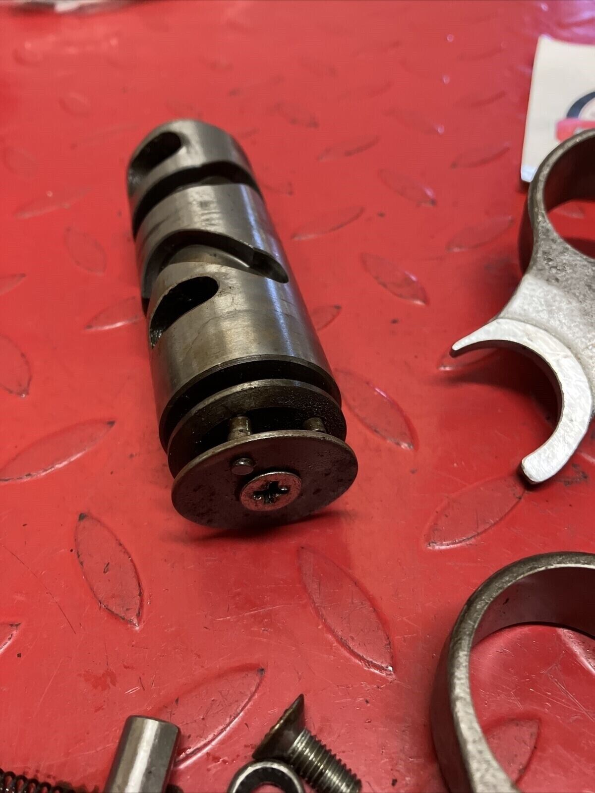 Suzuki TC125 1972 transmission shaft gear gearshift drum cam forks