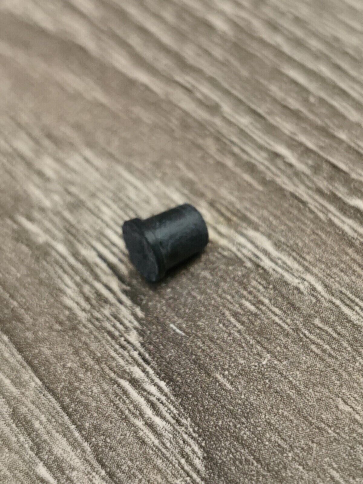NOS  Honda GL1000 GL1000L 1975 - 1979 Rubber Passage Plug 48-5003 J26