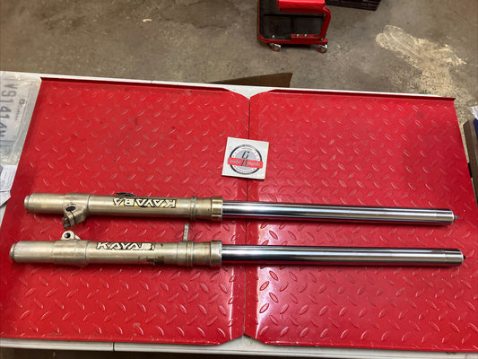 Suzuki RM125 1984 left right front forks