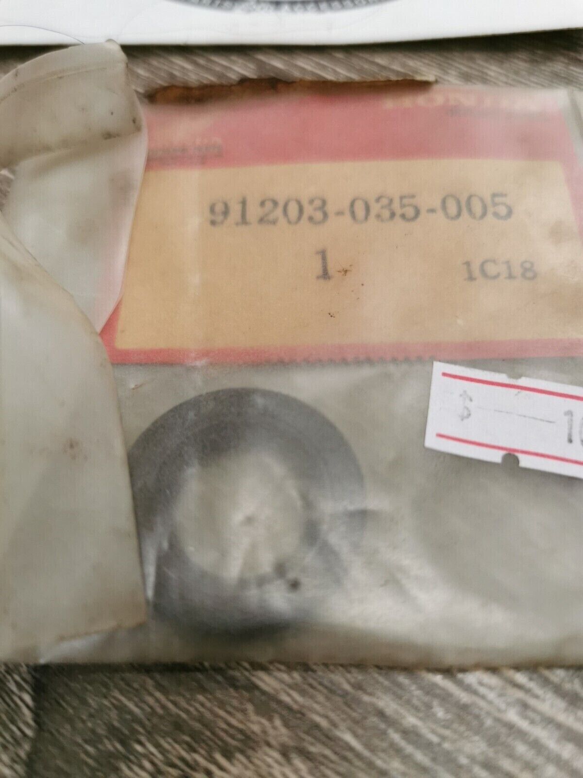 NEW NOS HONDA CL70 OIL SEAL 91203-035-005 H57