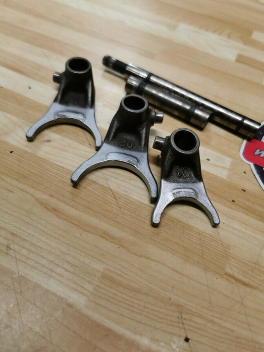 Honda CR125R 1984 gearshift gear shift transmission fork 1983 24211-KA3-710 2