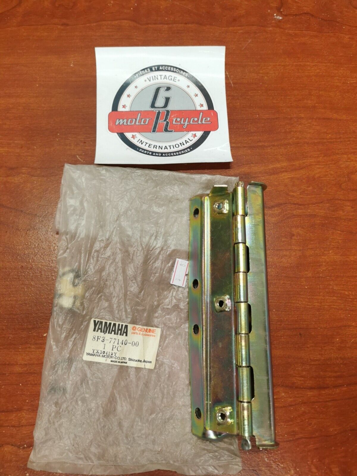 NOS Yamaha ET340 ET300 ET250 HINGE ASSEMBLY 8F3-77140-00-00 Y86
