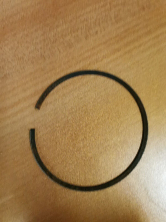 NOS YAMAHA GP440 GP433 1972 - 1977 RING PISTON  STD 820-11611-00-00 Y48