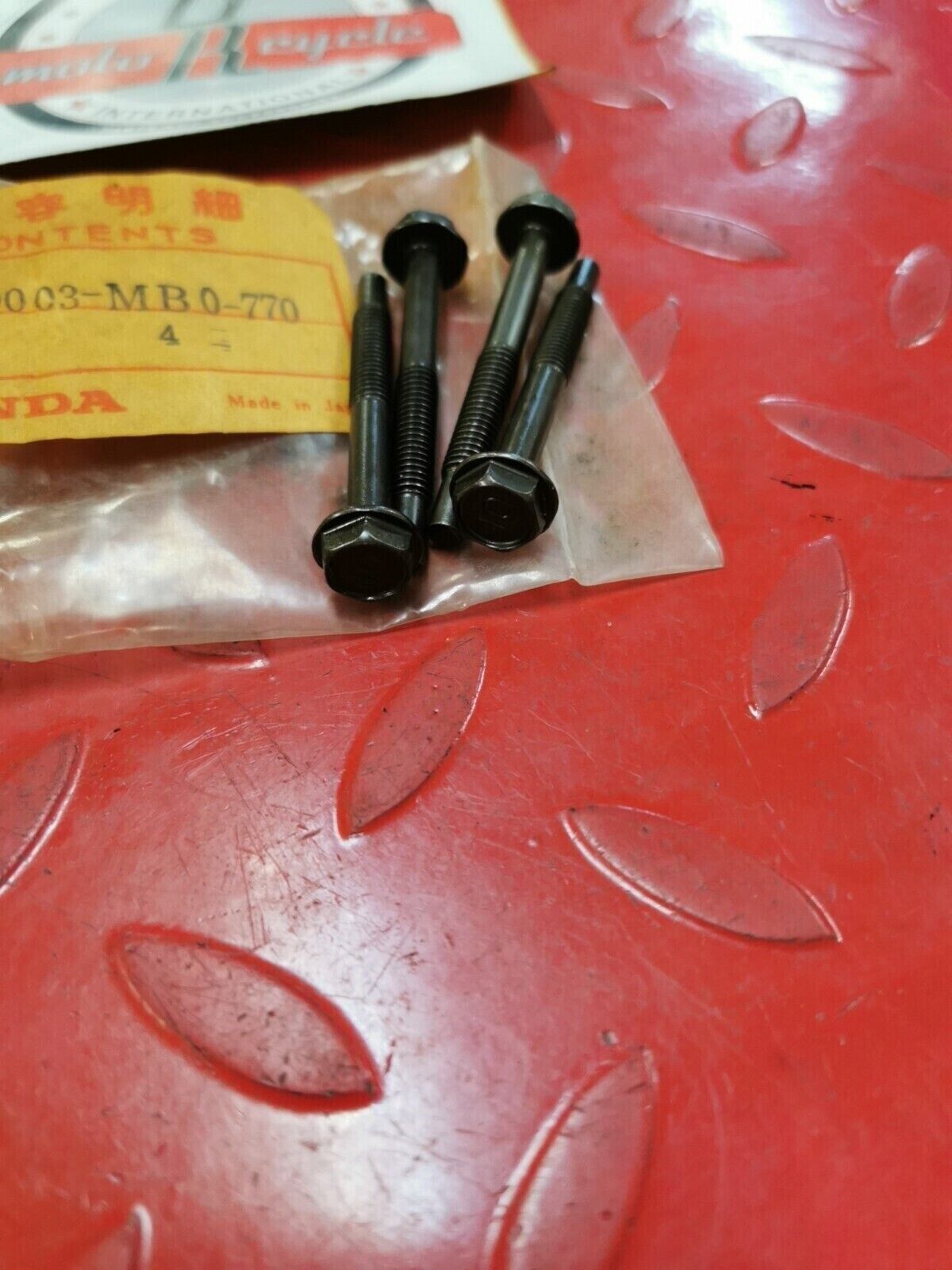 NOS Honda VF1100 VF750 VF700 BOLT, FLANGE (6X54) 90003-MB0-770 H27