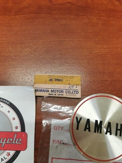 NOS Yamaha 1972 CS5 LS2 CRANKCASE COVER 307-15425-00-00 Y154