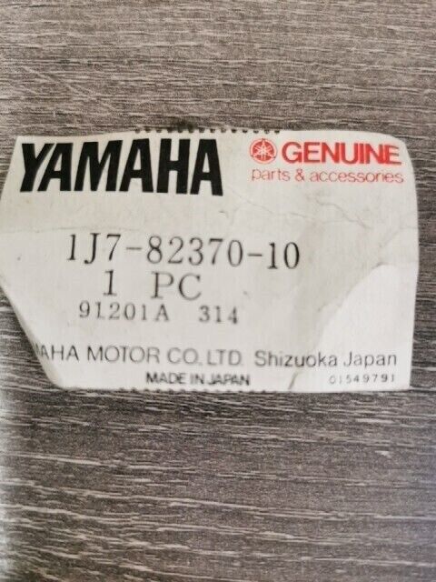 NOS Yamaha SR500E XJ650RJ XS850H XJ750MK SPARK PLUG CAP 1J7-82370-10-00 Y139