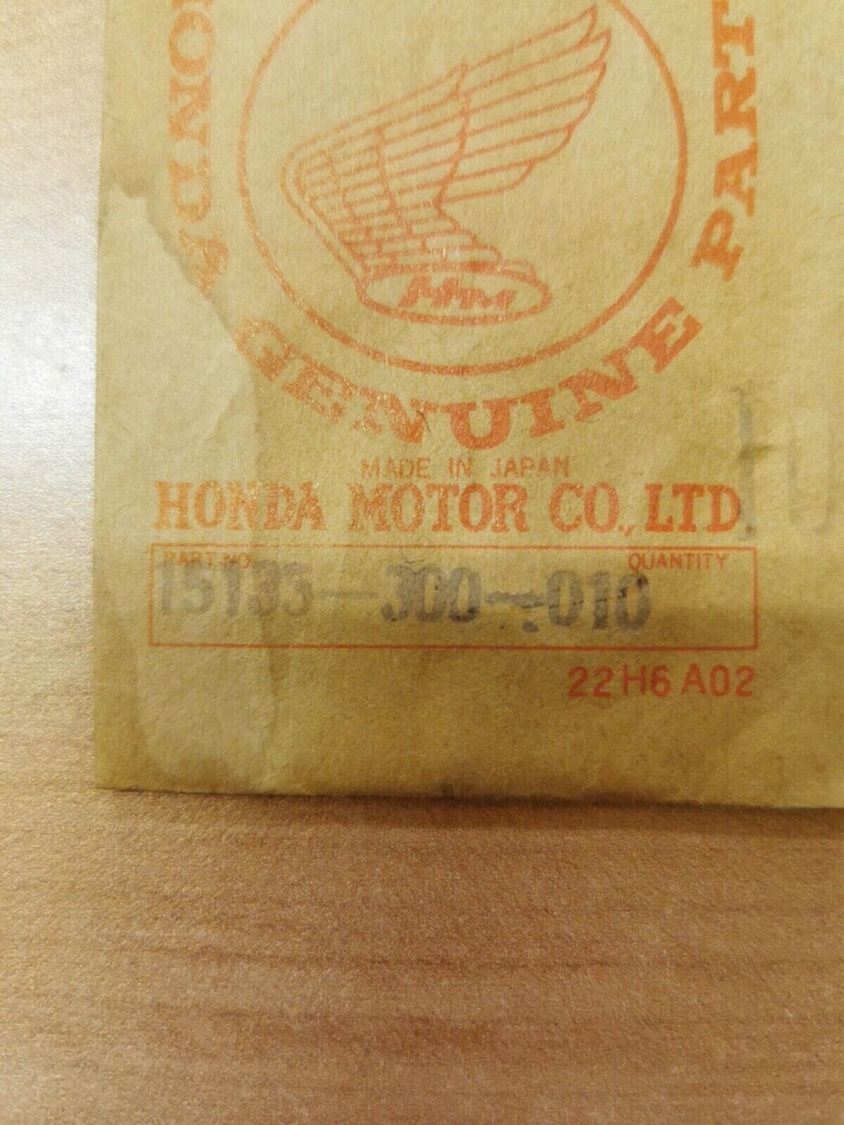 NOS Honda 1976 - 1978 CB750K CB750F GASKET, OIL PUMP 15135-300-010 H26