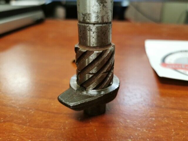 NOS Yamaha DS7 R5 RD250 RD350 KICK AXLE 278-15660-01-00 SUB 278-15660-00-00 Y122