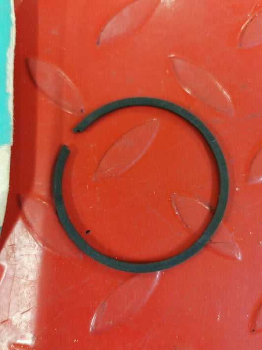 NOS WISECO  PISTON RING 53.5mm 2106L   142R6  J10