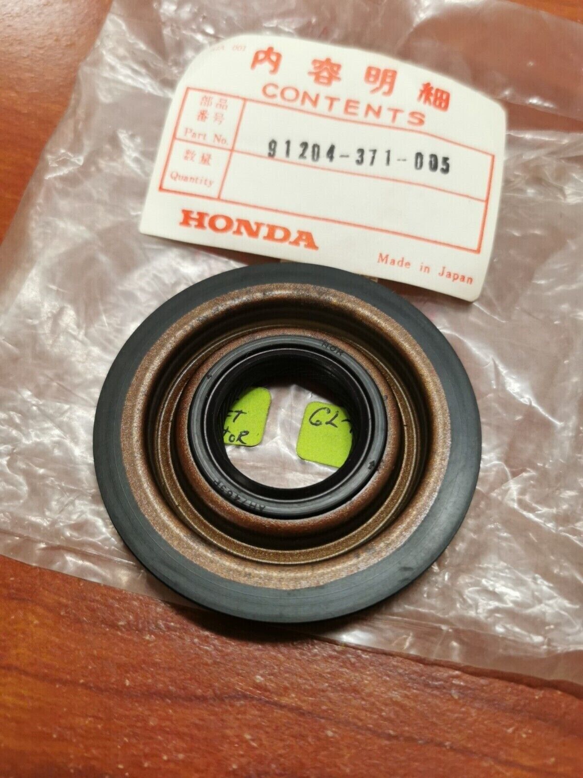 NOS Honda GL1000 GL1100 GL1200 OIL SEAL 91204-371-005 H64