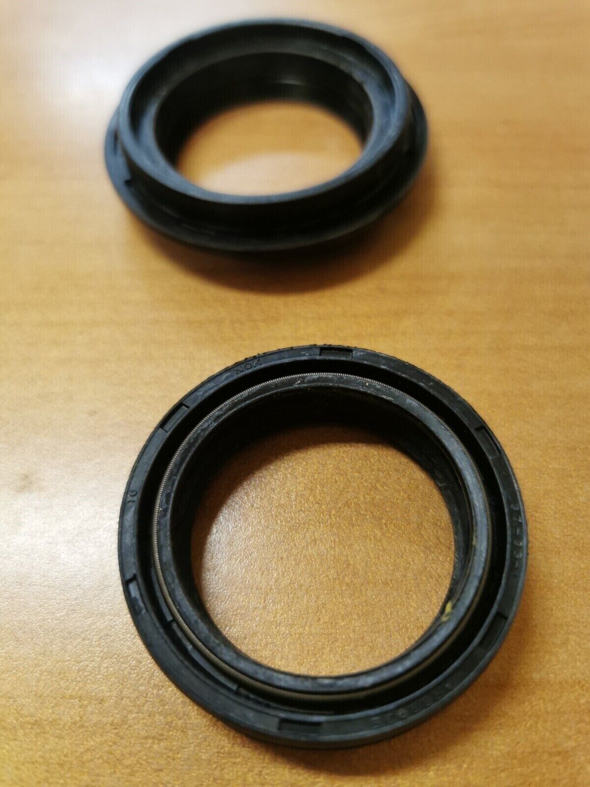 NOS HONDA CB900 Seal Set  Fr fork 51490-461-770  H17