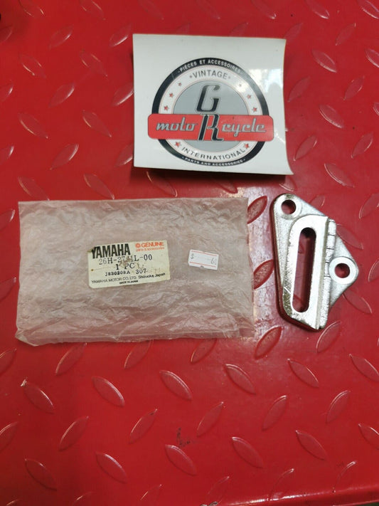 NOS YAMAHA XVZ12 1983 - 1985 BRACKET 4 26H-2741L-00-00 Y28