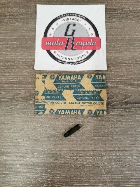 NOS YAMAHA YZF600R TR3 TZ250 TX650 XS400D DS7 BOLT SET 256-16343-01-00 Y156