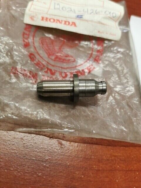 NOS Honda CB650/C/SC VALVE GUIDE SUB. 12021-426-405 SUB. 12204-KW1-405 H69