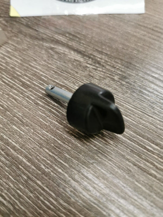 NOS YAMAHA TX650 XS650   SIDE COVER KNOB 447-21714-01  Y56