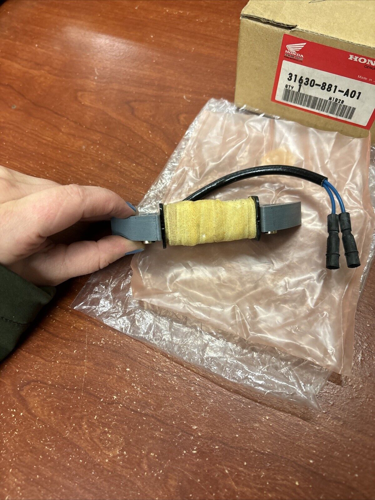 NOS Honda 1997 - 2000 2003 - 2007 8HP CHARGE COIL 31630-881-A01 H173