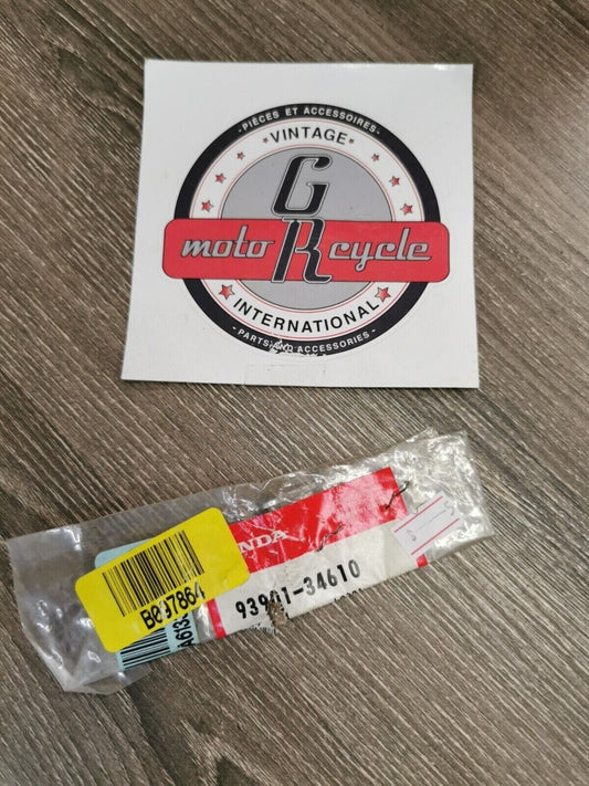NOS HONDA TAP SCREW 93901-34610 H54