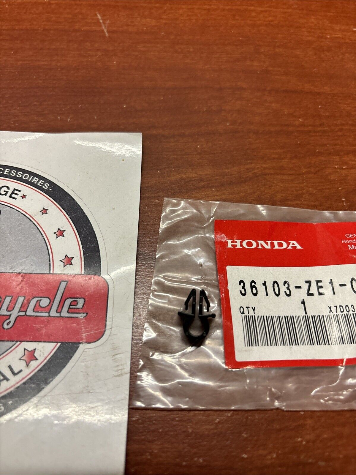 NOS Honda FES125 FES150 GC135 GC160 SWITCH WIRE HOLDER 36103-ZE1-000 H184