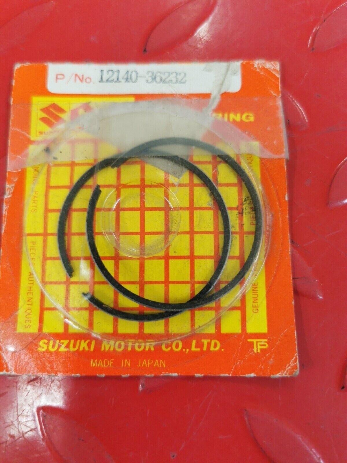NOS SUZUKI RING SET PISTON 12140-36232 S11