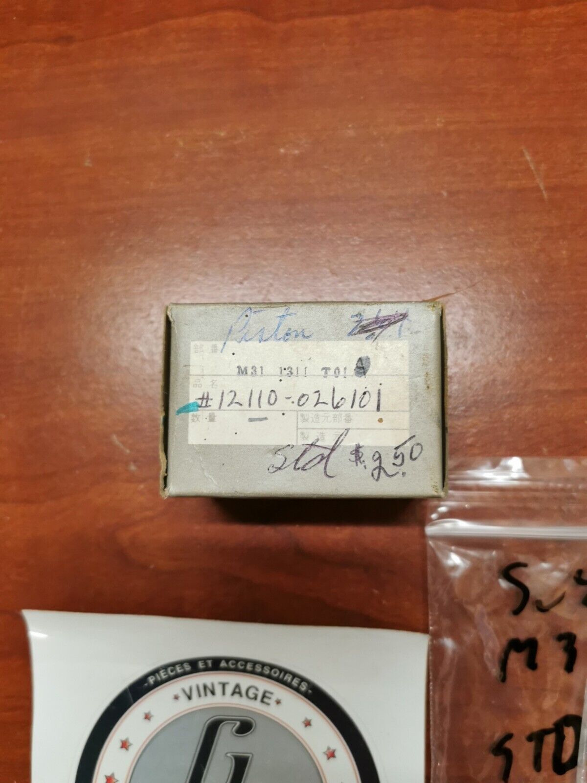 NOS Suzuki M31 PISTON STD 12110-02610 S32