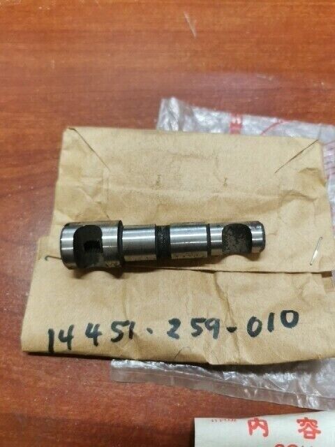 NOS Honda C72 C77 C78 CA72 CA77 CB72 INTAKE ROCKER ARM PIN 14451-259-010 H93