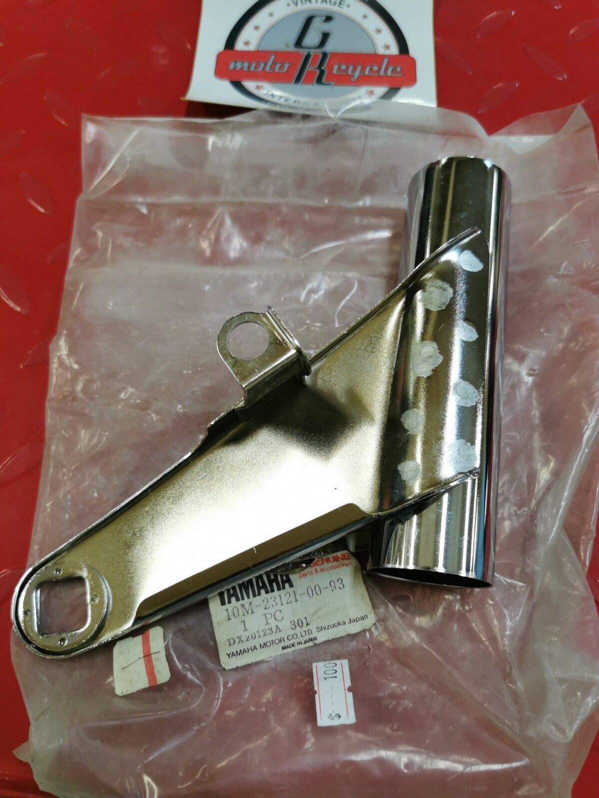 NOS Yamaha XJT1100 1982 COVER UPPER 1 CHROME PLATED 10M-23121-00-93 Y19