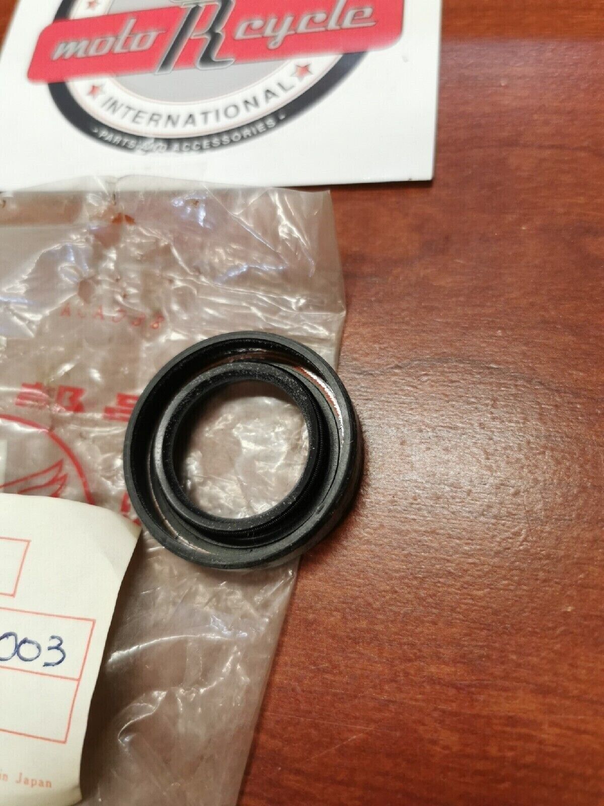 NOS Honda GL1500 GL1200 GL1000 GL1100 OIL SEAL (27X43X9) 91209-371-003 H36