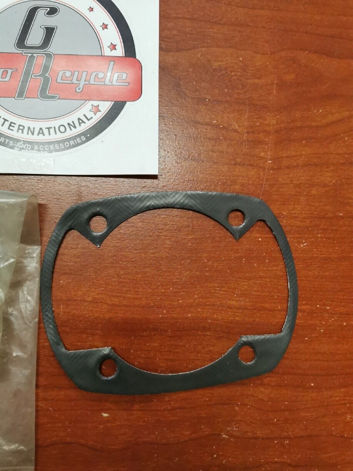 NOS Yamaha ET250 GP246F GASKET CYLINDER SUB. 881-11351-02-00 Y75