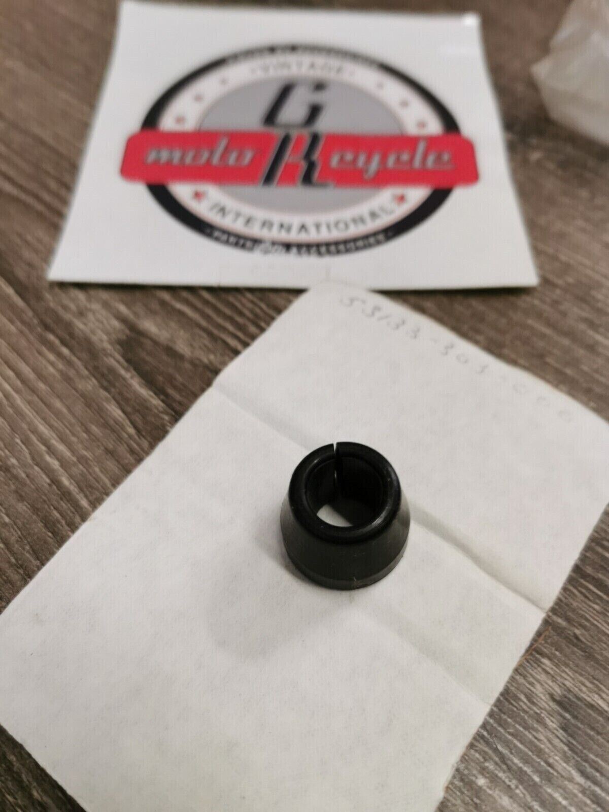 NOS HONDA CL175 CL350  RUBBER 53133-303-000  H51
