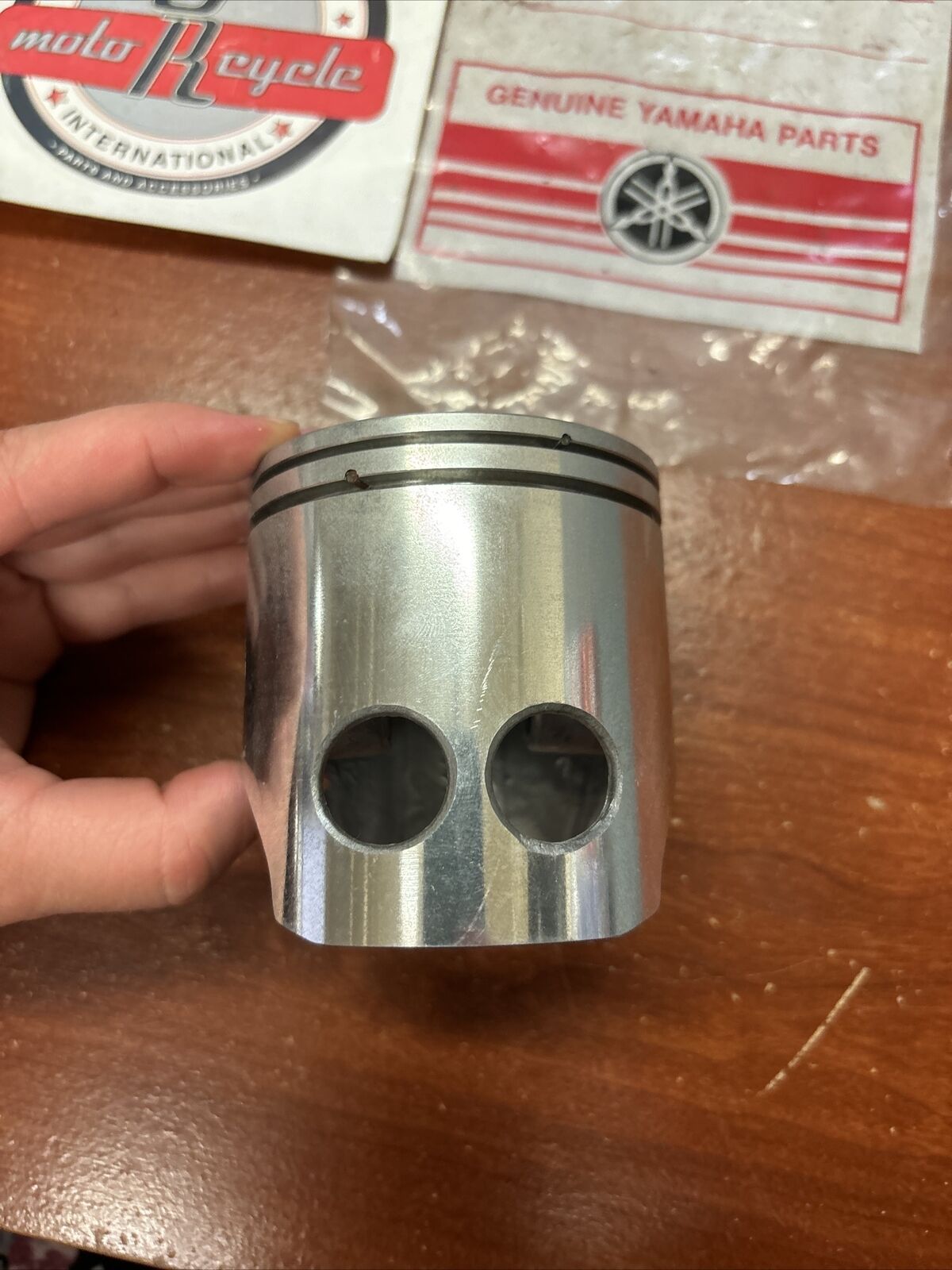 NOS Yamaha PISTON O/S 0.25 1M1-11635-00-00 SUB 1M1-11635-01-00 1M1-11630-11 Y176