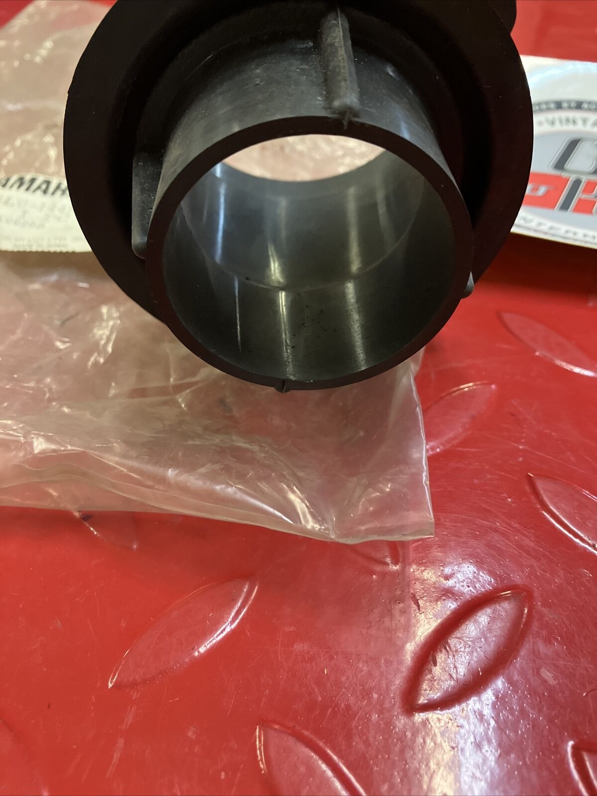NOS Yamaha SS440 1981 SR540 1980 JOINT AIR CLNR 1 8L0-14453-01-00 Y16