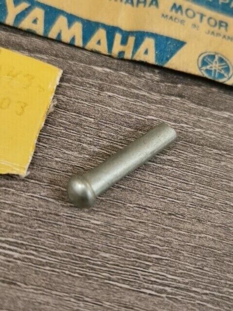 NOS YAMAHA EL433B GP246F GP300 GP433B GP440 GP338 PIN 90243-05003-00 Y149