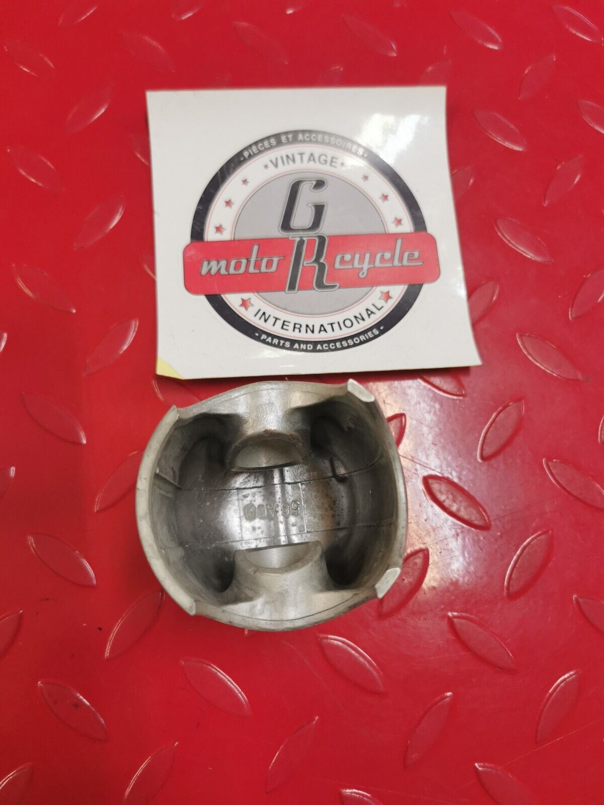 NOS YAMAHA YZ250 PISTON STD (STD) 56A-11631-00 SUPERCEDED BY 1LU-11631-01-93 Y27