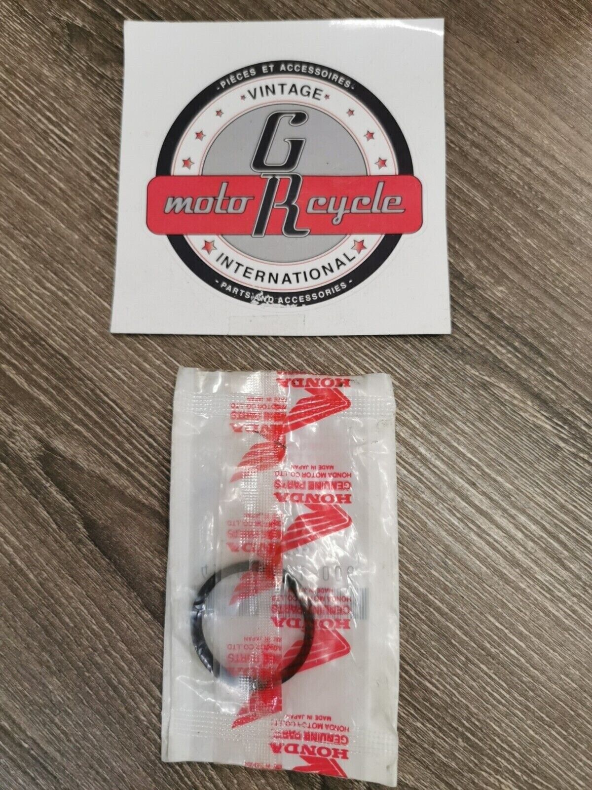 NOS HONDA ATC250R PISTON SEAL 45209-961-006 H55