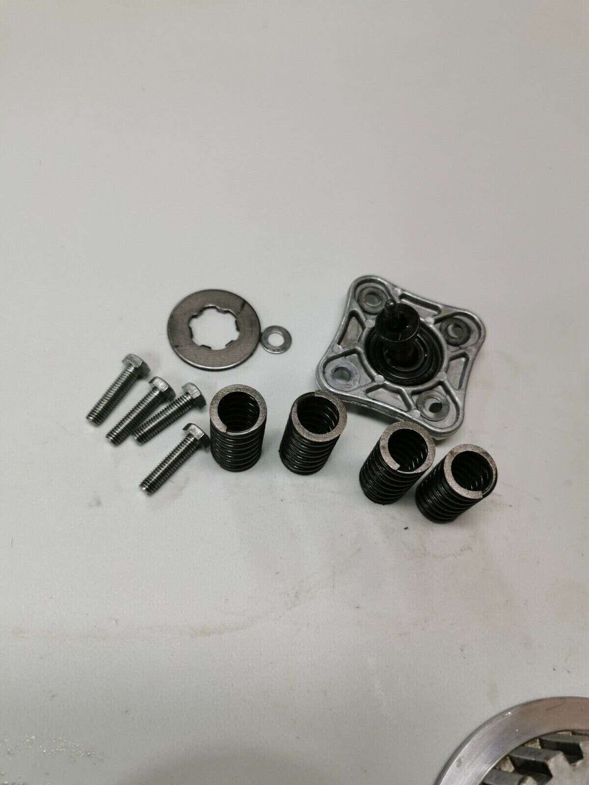 Honda XL100 1977 complete clutch outer center hub basket plate 22100-324-000