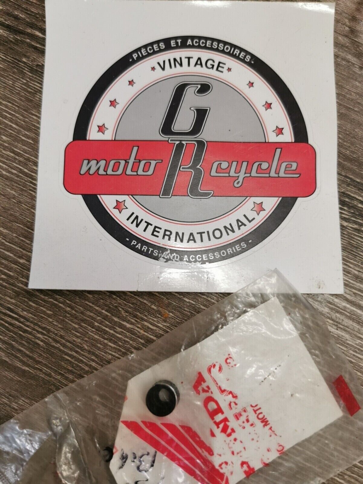 NOS HONDA GL1500 VALVE STEM SEAL 12209-422-005 H59