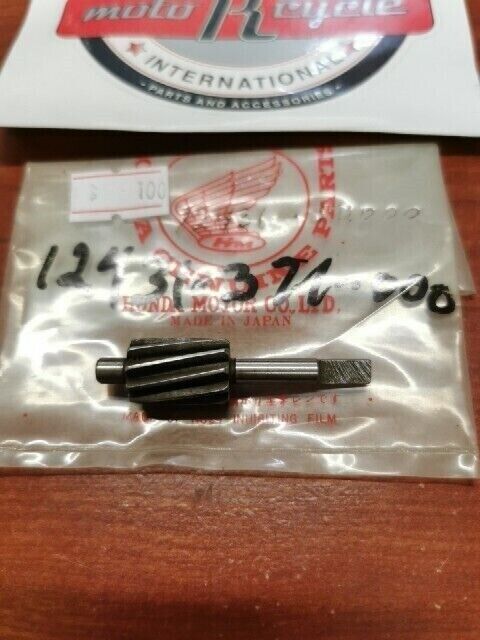 NOS Honda GL1000 GL1100 TACHOMETER GEAR 12431-371-000 H69
