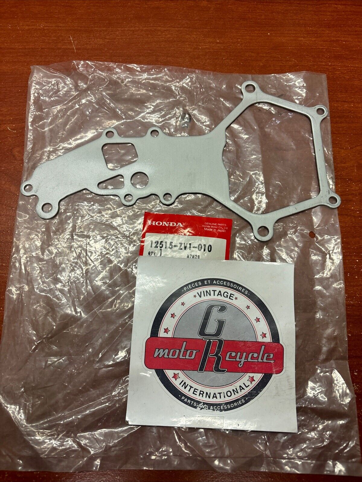 NOS Honda BF5 BF50 EXHAUST CHAMBER PLATE 12515-ZV1-010 SUB 12515-ZV1-000 H181