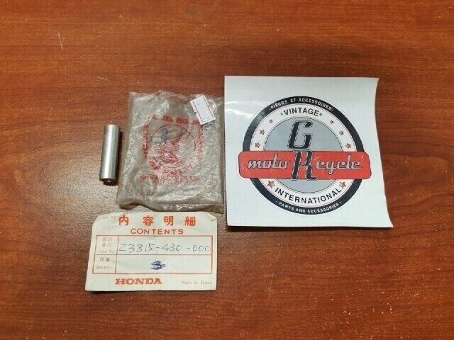 NOS Honda 1978 CR250R COVER COLLAR 23815-430-000 H86