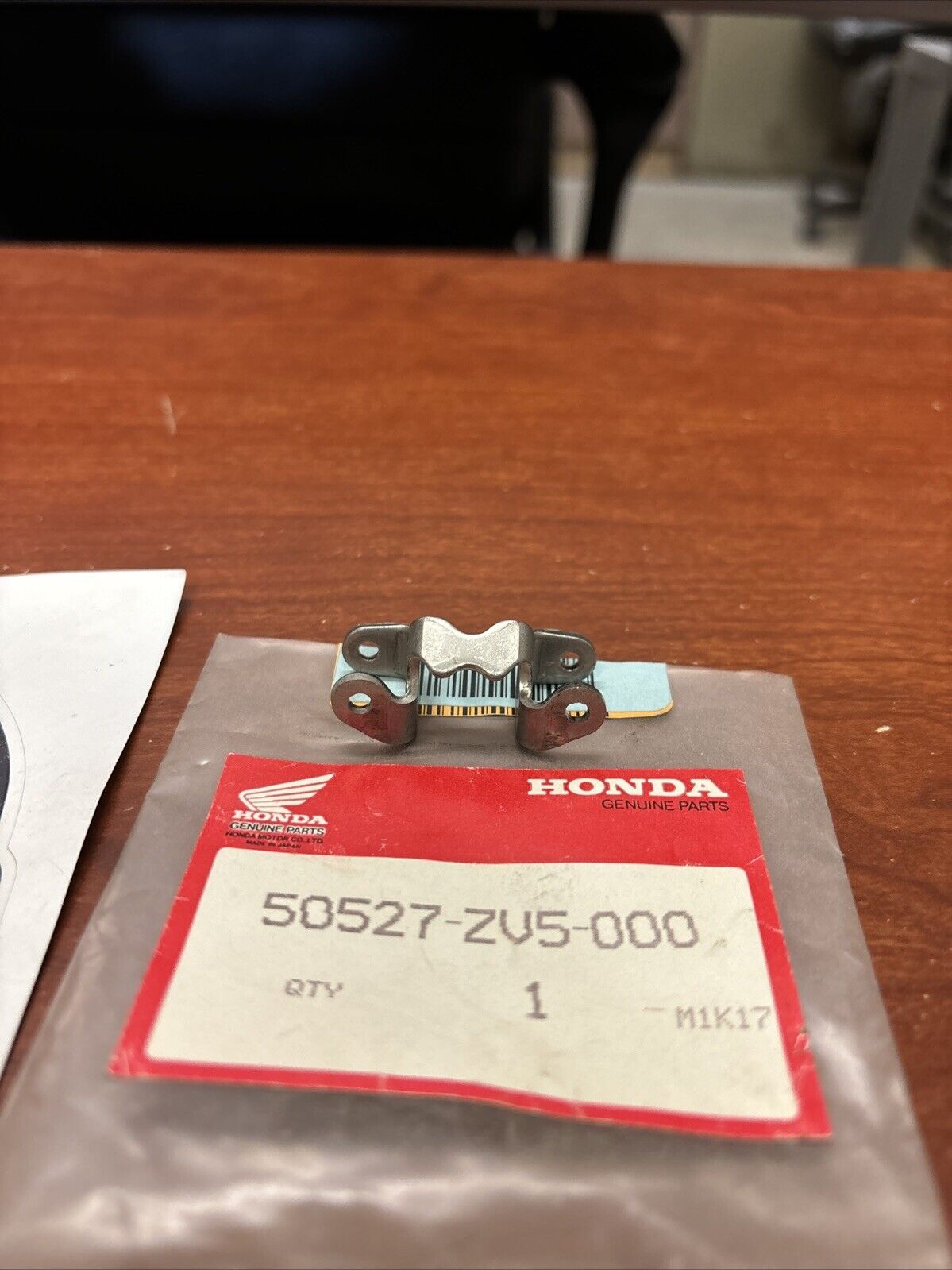 NOS Honda BF35 BF40 BF45 BF50 BF60 TILTING BRACKET 50527-ZV5-000 H180